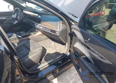 2023 BMW 760 I xDrive z USA, uszkodzony, nr VIN WBA33EJ05PCM90618